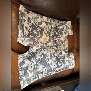 Legend Brand Gray and White Camo leggings